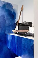 Disco Den w Hot Tub 6 min Walk to Rainey St