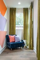 Eastside Home w Killer Yard - Golf Pool Firepit