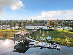 Upstay Resort Home w Pool Hot Tub Air Hockey