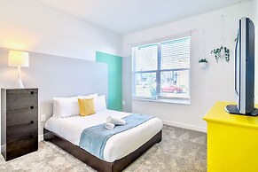 Upstay Resort Home w Pool Hot Tub Air Hockey