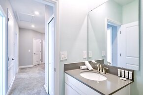 Upstay Resort Home w Pool Hot Tub Air Hockey