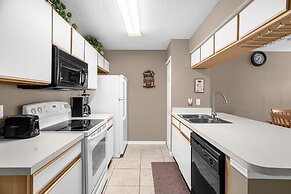 Upstay - Unbeatable Location Condo w Garden Patio