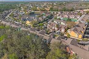 Upstay - Unbeatable Location Condo w Garden Patio