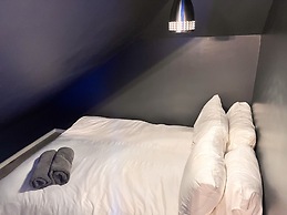 ATX Icon Mansion Rainey Street 6 min Walk