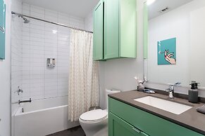 ATX Icon Mansion Rainey Street 6 min Walk