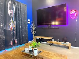 ATX Icon Mansion Rainey Street 6 min Walk