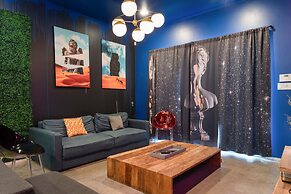 ATX Icon Mansion Rainey Street 6 min Walk