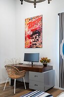 ATX Icon Mansion Rainey Street 6 min Walk