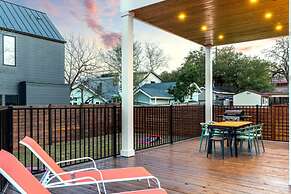 Chic 4BR Pool House - Steps to South 1st Street