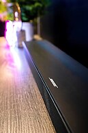 Chic 4BR Pool House - Steps to South 1st Street