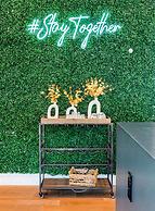 Chic 4BR Pool House - Steps to South 1st Street