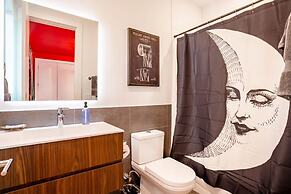 Chic 4BR Pool House - Steps to South 1st Street