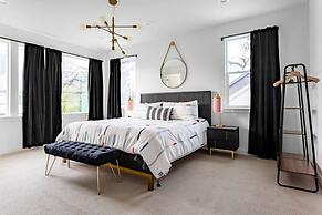 King Kasa 6 Bedroom Walk 6 min to Rainey St