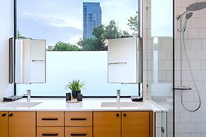 Backyard Pool Oasis Rainey Street 6 min Walk