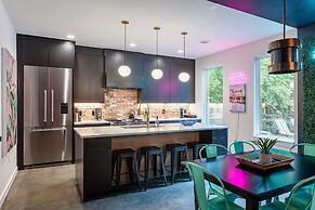 Upstay - Pristine Pool Palace - 7min to Rainey St