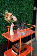 Upstay - Pristine Pool Palace - 7min to Rainey St