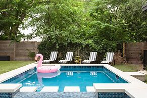 Upstay - Pristine Pool Palace - 7min to Rainey St