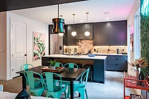 Upstay - Pristine Pool Palace - 7min to Rainey St