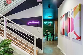 Upstay - Pristine Pool Palace - 7min to Rainey St