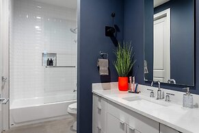 Upstay - Pristine Pool Palace - 7min to Rainey St