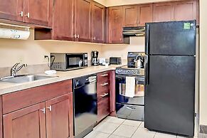 Modern 1BR Suite - King Bed Pool - Near Disney