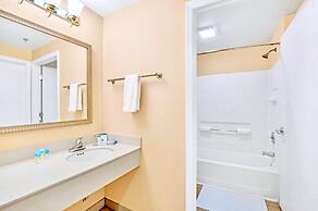 Modern 1BR Suite - King Bed Pool - Near Disney