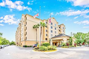 Modern 1BR Suite - King Bed Pool - Near Disney