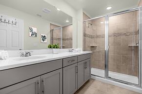 Upstay - Solara Resort Home w Pool BBQ Gamesroom