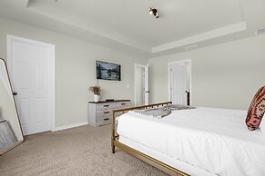 Upstay - Solara Resort Home w Pool BBQ Gamesroom