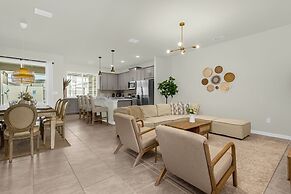 Upstay - Solara Resort Home w Pool BBQ Gamesroom