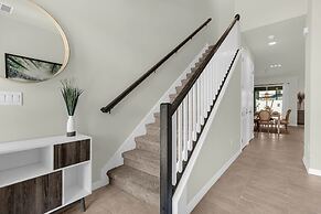 Upstay - Solara Resort Home w Pool BBQ Gamesroom