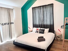 Austin Clubhouse Rainey Street 6 min Walk