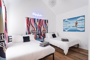 Austin Clubhouse Rainey Street 6 min Walk