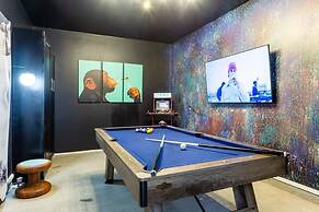 Austin Clubhouse Rainey Street 6 min Walk