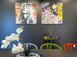 Austin Clubhouse Rainey Street 6 min Walk