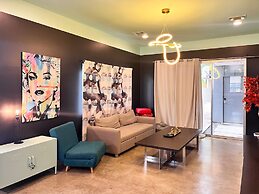 Austin Clubhouse Rainey Street 6 min Walk