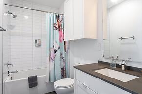 Austin Clubhouse Rainey Street 6 min Walk