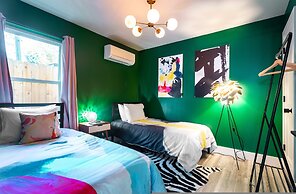 Stunning 3rd St Escape 6th Street 4 min Walk