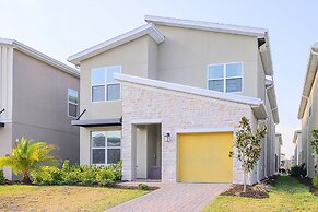 Spacious Villa w Pool Hot Tub Golf Lazy River