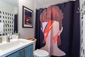 Heated Pool Haven w Hot Tub Downtown 3 mi