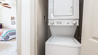 Upstay - Govalle Get-a-way