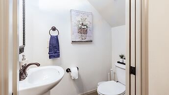 Upstay - Govalle Get-a-way