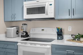 Modern 3BR Condo Home - Disney Adjacent