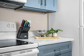 Modern 3BR Condo Home - Disney Adjacent