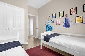 Modern 3BR Condo Home - Disney Adjacent