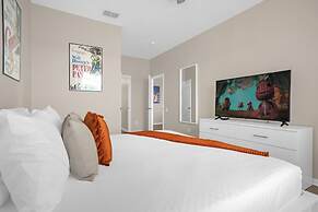 Modern 3BR Condo Home - Disney Adjacent