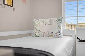 Modern 3BR Condo Home - Disney Adjacent