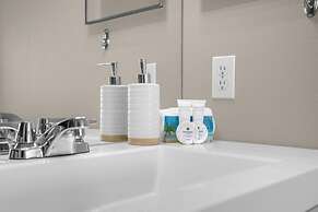 Modern 3BR Condo Home - Disney Adjacent