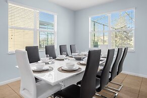 Upstay - Family Resort Home w Pool Cinema Games