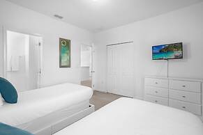 Upstay - Family Resort Home w Pool Cinema Games